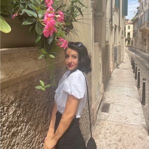 Meet your Posher, Libby